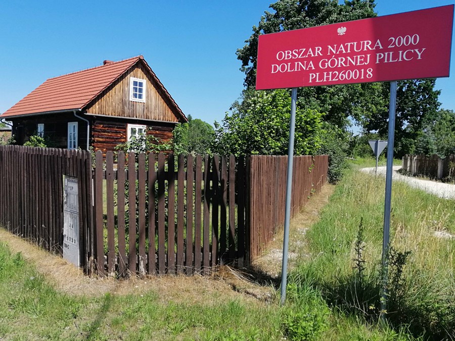 Tablica informacyjna Obszaru Natura 2000 Dolina Górnej Pilicy w Maluszynie 